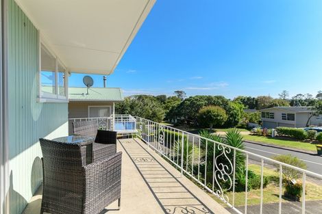 Photo of property in 15 Marywil Crescent, Hillcrest, Auckland, 0627