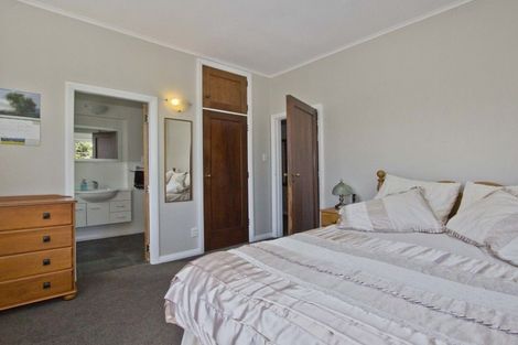 Photo of property in 3 Jutland Street, Waterloo, Lower Hutt, 5011