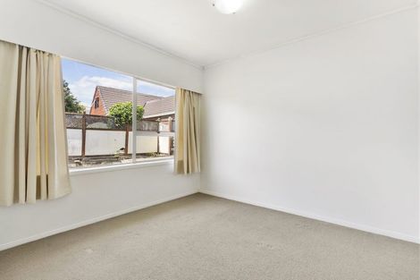 Photo of property in 3/68 Takutai Avenue, Half Moon Bay, Auckland, 2012