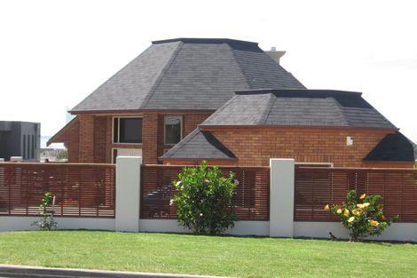 Photo of property in 51 Gulf View Road, Murrays Bay, Auckland, 0630