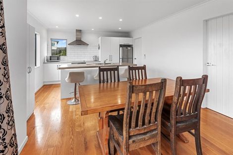 Photo of property in 2 Tua Tua Place, Baylys Beach, 0377