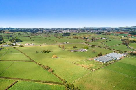 Photo of property in 16 Friedlander Road, Tuakau, 2694