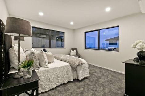 Photo of property in 8 Harvest Avenue, Orewa, 0931