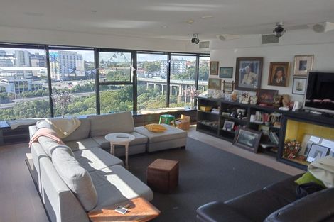 Photo of property in 9d/2 Saint Martins Lane, Grafton, Auckland, 1010