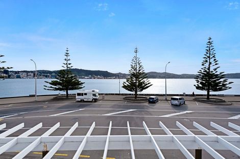 Photo of property in 2/328 Oriental Parade, Oriental Bay, Wellington, 6011