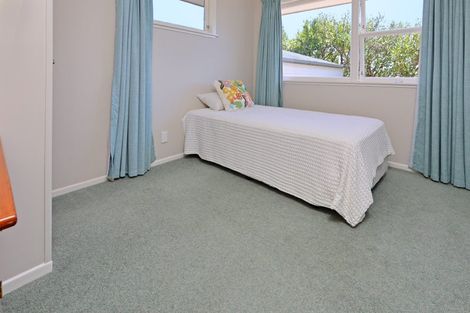 Photo of property in 3 Tracey Terrace, Te Atatu South, Auckland, 0602