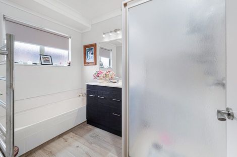 Photo of property in 106 Burns Street, Leamington, Cambridge, 3432