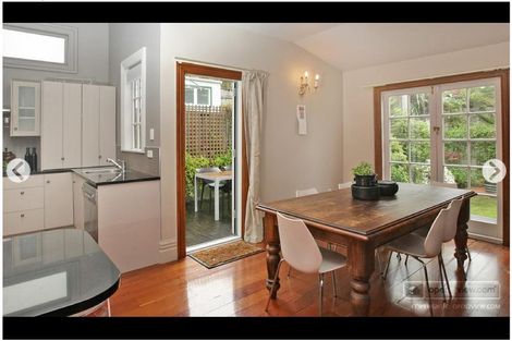 Photo of property in 34 Porritt Avenue, Mount Victoria, Wellington, 6011