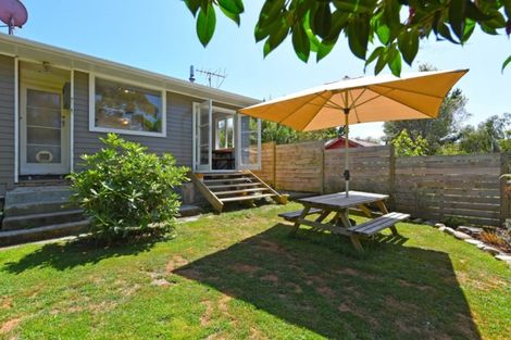 Photo of property in 11 Winchester Avenue, Pinehaven, Upper Hutt, 5019