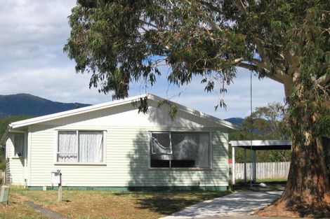 Photo of property in 49 Speargrass Grove, Timberlea, Upper Hutt, 5018