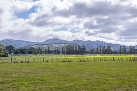 Photo of property in 327 Dalefield Road, Dalefield, Carterton, 5791