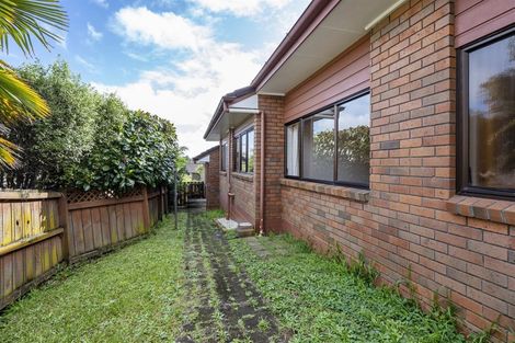 Photo of property in 10 Meadowland Drive, Somerville, Auckland, 2014
