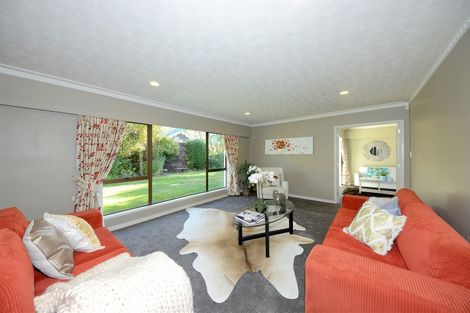 Photo of property in 14 Strathean Avenue, Avonhead, Christchurch, 8042