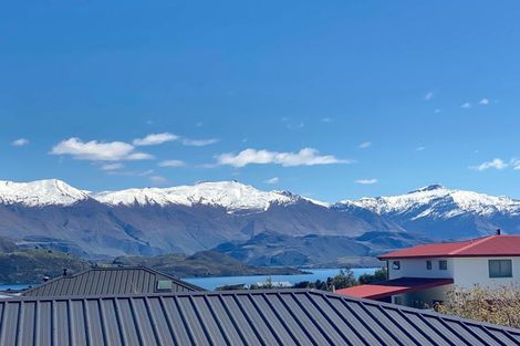 Photo of property in 35 Minaret Ridge, Wanaka, 9305