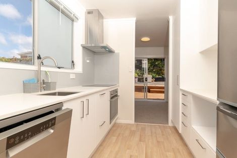 Photo of property in 1/18 Sealy Road, Torbay, Auckland, 0630