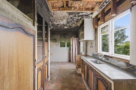 Photo of property in 160 South Road, Spotswood, New Plymouth, 4310