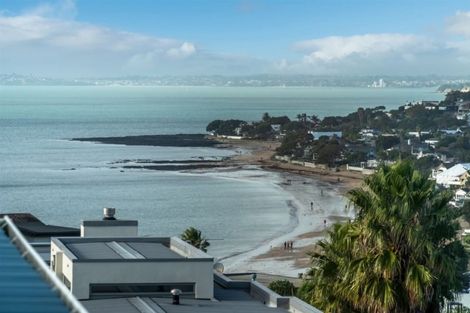 Photo of property in 2/5 Marama Street, Castor Bay, Auckland, 0620