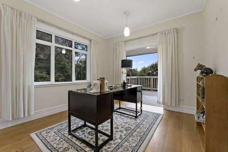 Photo of property in 4 Kereru Grove, Greenhithe, Auckland, 0632