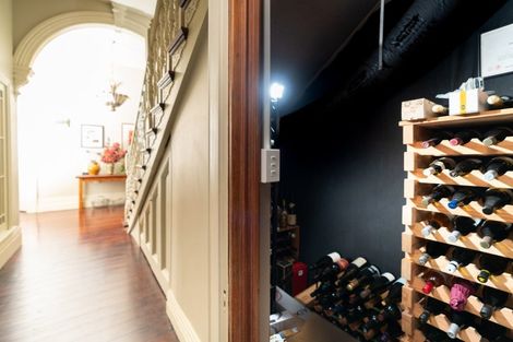 Photo of property in 91 Brougham Street, Mount Victoria, Wellington, 6011