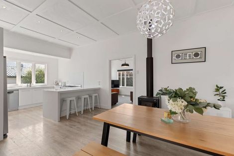 Photo of property in 6 Sandspit Road, Waiuku, 2123