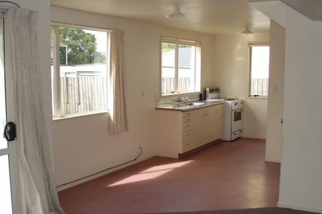Photo of property in 2/27 Burdale Street, Riccarton, Christchurch, 8011