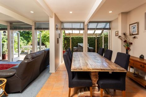 Photo of property in 6 Learmonth Avenue, Birkenhead, Auckland, 0626