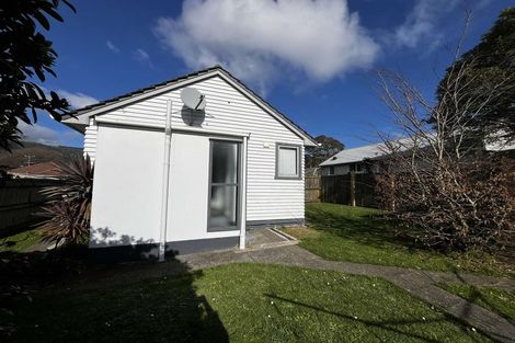 Photo of property in 4-6 Speedy Street, Stokes Valley, Lower Hutt, 5019