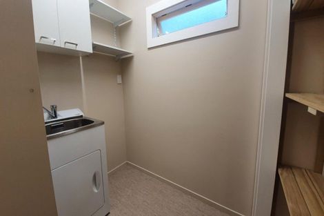 Photo of property in 32 Bonithon Avenue, Moturoa, New Plymouth, 4310