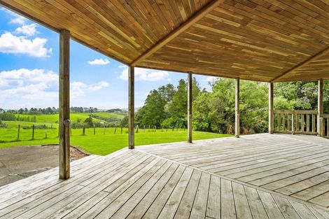 Photo of property in 224 Whitehills Road, Waitoki, Silverdale, 0994