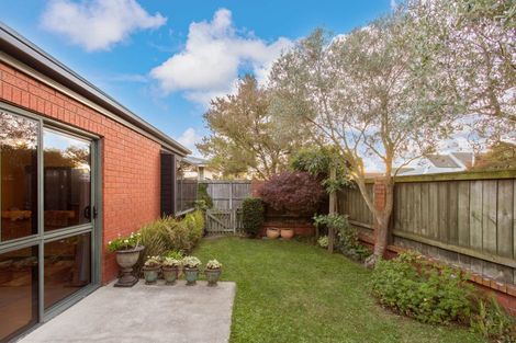Photo of property in 1/76 Saint Albans Street, St Albans, Christchurch, 8014