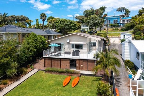 Photo of property in 36 Pohutukawa Avenue, Red Beach, 0932