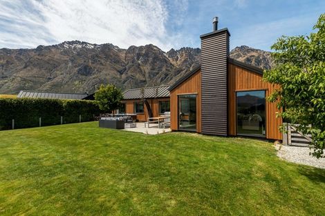 Photo of property in 62 Jacks Point Rise, Jacks Point, Queenstown, 9371