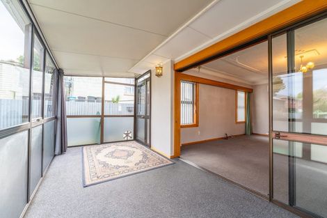Photo of property in 10 Avenue Road, West End, Timaru, 7910
