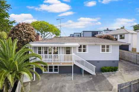 Photo of property in 102 Union Road, Howick, Auckland, 2014