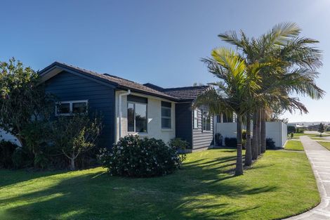Photo of property in 12 Waimakariri Drive, Awatoto, Napier, 4110
