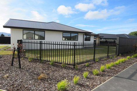 Photo of property in 2 Fauna Street, Halswell, Christchurch, 8025