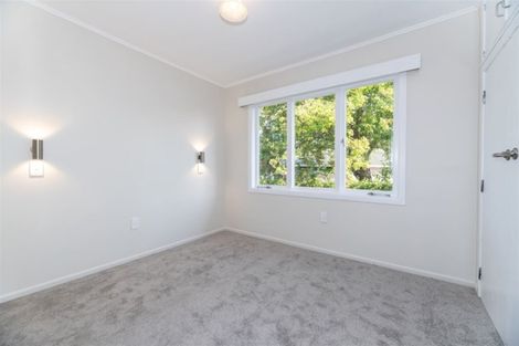 Photo of property in 4 Longburn Road, Henderson, Auckland, 0610
