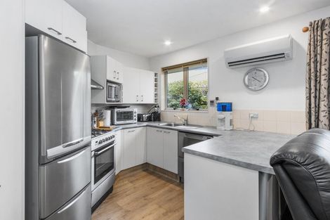 Photo of property in 292b Wainoni Road, Avondale, Christchurch, 8061