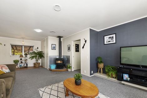 Photo of property in 27 Bidois Road, Fairy Springs, Rotorua, 3015