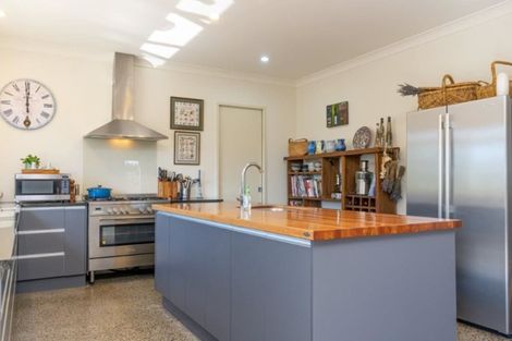 Photo of property in 1/239 Lake Ferry Road, Martinborough, 5781