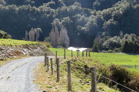 Photo of property in 303 Mccallum Road, Takaka, 7183