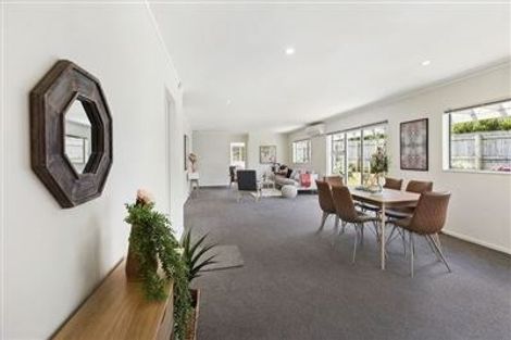 Photo of property in 14 Peel Lane, Aotea, Porirua, 5024