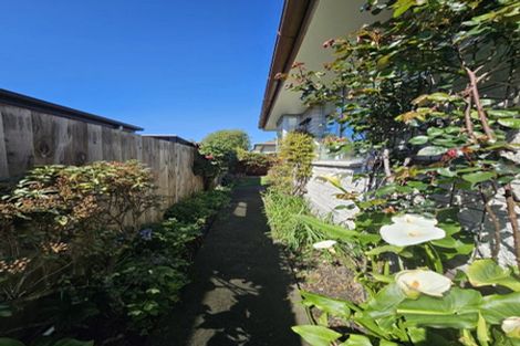Photo of property in 2/14 Haast Street, Linwood, Christchurch, 8011