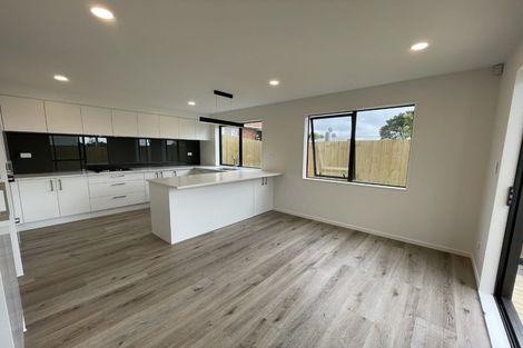 Photo of property in 27b Sunnyside Road, Sunnyvale, Auckland, 0612