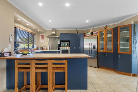 Photo of property in 132 Waikite Road, Welcome Bay, Tauranga, 3175