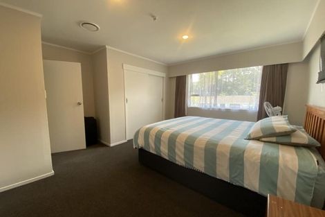 Photo of property in 34 Percy Dyett Drive, Karori, Wellington, 6012