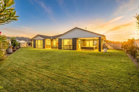 Photo of property in 9 Christow Court, Paraparaumu, 5032
