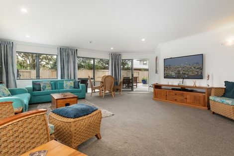 Photo of property in 205/178 Marine Parade, Mount Maunganui, 3116