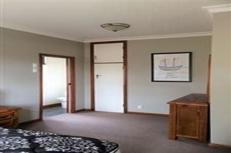 Photo of property in 584 Queen Street East, Levin, 5510