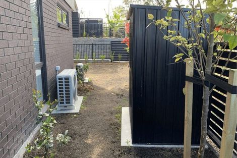 Photo of property in 24 Hoopers Road, Glen Eden, Auckland, 0602